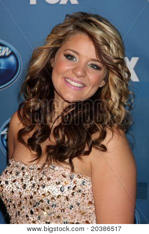 LOS ANGELES - květen 25: Lauren Alaina. v sále Press finále American Idol 2011 v Nokia v LA Liv