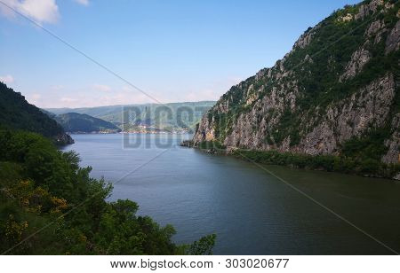 Danube Canyon Between Serbia And Romania - Kazan Gorge - Cazanele Dunarii.
