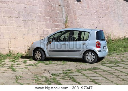 Meissen, Germany - May 5, 2018: Renault Modus Compact Mini-mpv Car Parked In Germany. There Were 45.