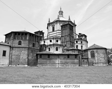 San Lorenzo kirken, Milan