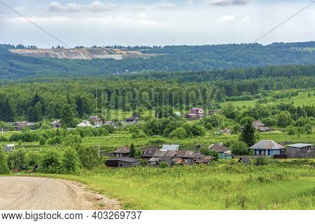 Small Village Of Antonovka In Uysky District, Kemerovo Region-kuzbass
