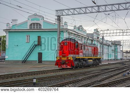 Taiga, Russia-june 14, 2020: Shunting Diesel Locomotive At The Railway Station, Taiga City, Kemerovo