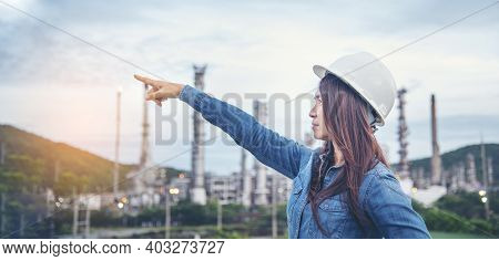 Banner Woman Engineer Entrepreneur Constrcution Industry Worker. Panoramic Female Engineer Working R
