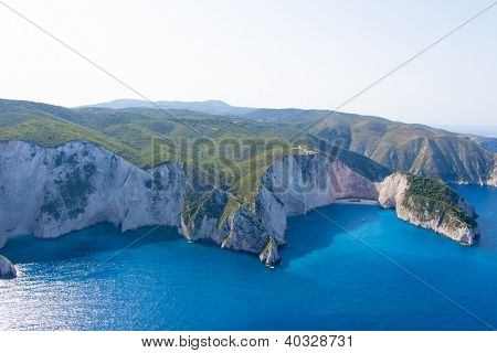Veduta aerea della famosa spiaggia di naufragio Navagio sull'isola di Zante Grecia