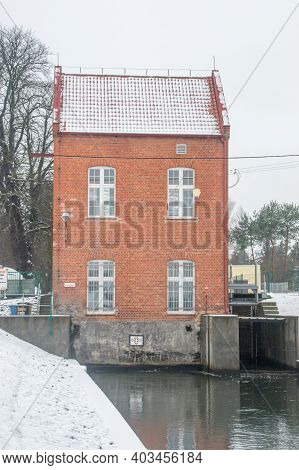 Pruszcz Gdanski, Poland - January 6, 2021: Hydroelectric Power Plant On Radunia Canal.