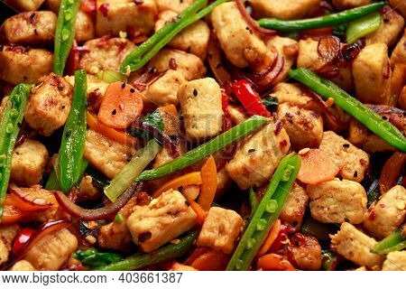 Vegetarian Meat Free Mycoprotein Pieces Vegetable Stir Fry