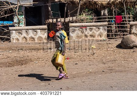 Aksum, Ethiopia - Feb 08, 2020: Ethiopian People On The Road From Axum To The Simien Mountains, Nort