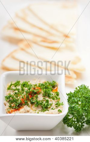 Moutabal Baba Ghanoush bakłażan Dip