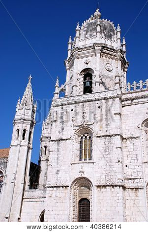 โบสถ์ St. Jeronimos (ลิสบอน โปรตุเกส)