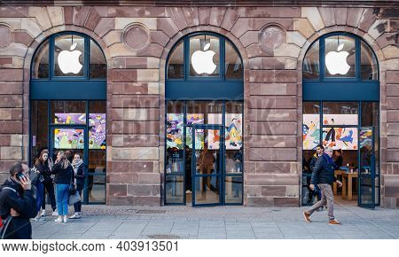 Strasbourg, France - Feb 14, 2019: Busy Place Kleber With A Facade Of Apple Store Computers Smartpho