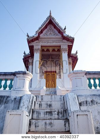 Wat Phra Kaew In Khao Wang