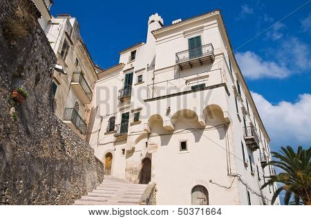 Alleyway. Rodi Garganico. Puglia. Italy.