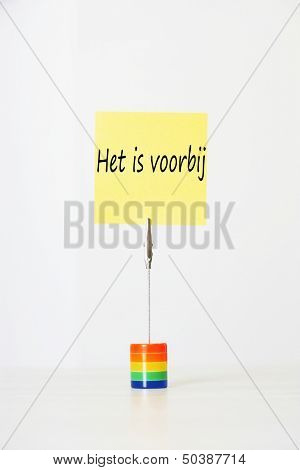 Sticky notepaper with Dutch text 