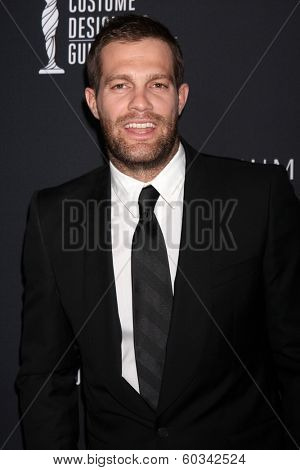 LOS ANGELES - FEB 22:  Geoff Stults at the 16th Annual Costume Designer Guild Awards at Beverly Hilton Hotel on February 22, 2014 in Beverly Hills, CA