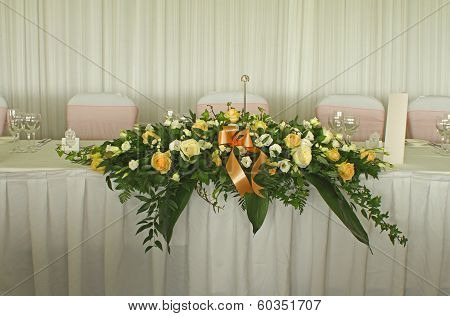 Flower table decoration at a wedding