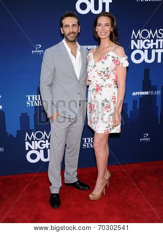 LOS ANGELES - APR 29:  JR Cacia & Malea Mitchell arrives to the 
