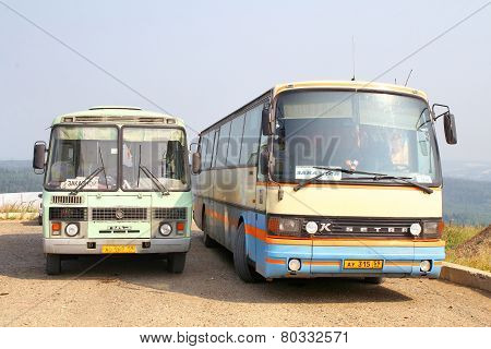 Setra S215H