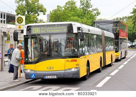 Solaris Urbino 18