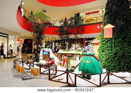 Vilnius Ozas Schopping House Centre Internal View