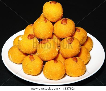 Diwali doce laddoo