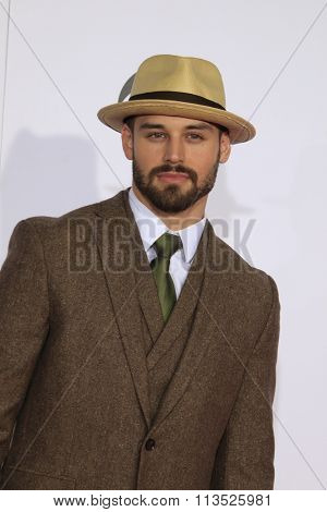 LOS ANGELES - JAN 6:  Ryan Guzman at the Peoples Choice Awards 2016 - Arrivals at the Microsoft Theatre L.A. Live on January 6, 2016 in Los Angeles, CA