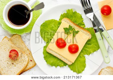 Funny sandwich food art idea for kids