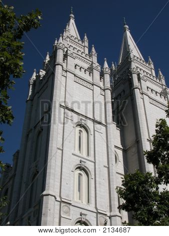 คริสตจักร Steeple
