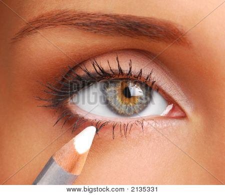 Hvid kosmetisk blyant.