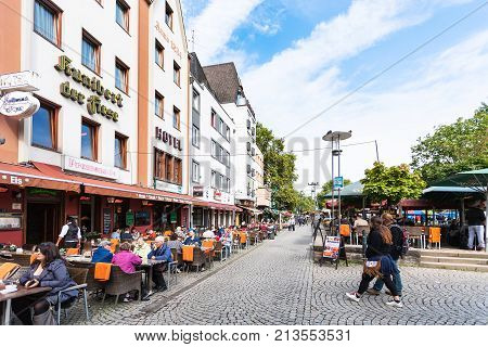 Am Bollwerk Promenade In Cologne City