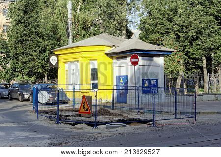 Nizhny Novgorod, Russia. - September 26.2017. Replacement of underground communications and pavement on Osharskaya Street near the Black Pond