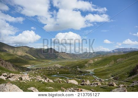Wonderful mountain ladscape (landscape, sky, mountains, cloudy)