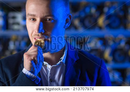 miner bitcoin cryptocurrency farm mining virtual money