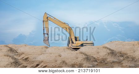 man work construction site excavator earthmoving jobb