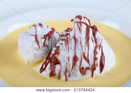 A Floating Island Or Bird's Milk