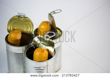 sausages in a tin can, currysausage, canned