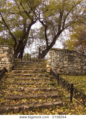 Escalier à l'automne