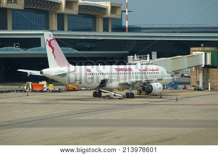 MILAN, ITALY-SEPTEMBER 29, 2017: Airbus A320-211 