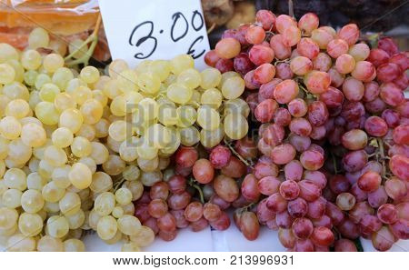 Red And White Grapes For Sale