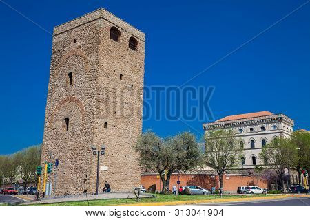 Florence, Italy - April, 2018: Arno River And Torre Della Zecca A Defense Tower Of Florence On The E