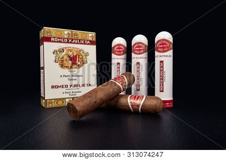 Romeo Y Julieta Cuban Cigars