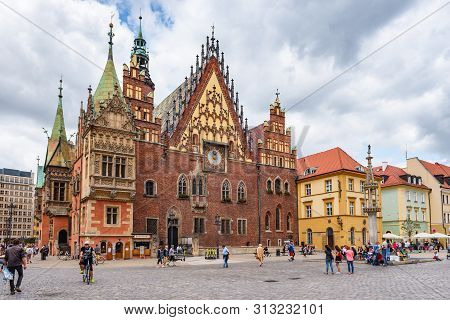 Wroclaw, Poland - July 17, 2019: View On The Old Historical Town Hall Square Of Wroclaw