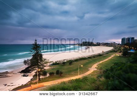 Coolangatta Beach im Morgengrauen