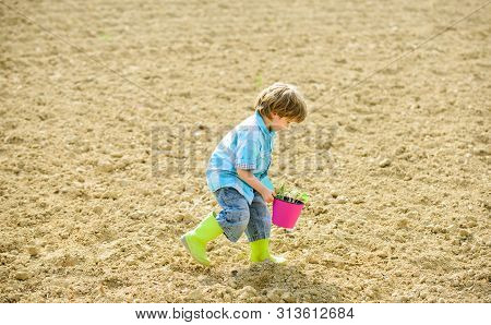 Natural Soil. New Technology In Farming. Ecology Life. Eco Farm. Human And Nature. Earth Day. New Li