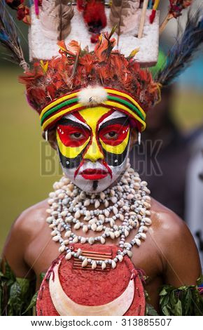 Mount Hagen, Papua New Guinea - August 15, 2018: Tribes At The Mt Hagen Cultural Show In Papua New G