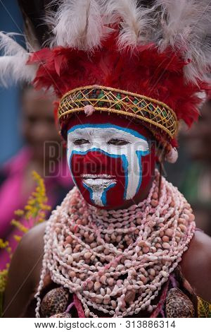 Mount Hagen, Papua New Guinea - August 15, 2018: Tribes At The Mt Hagen Cultural Show In Papua New G