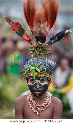 Mount Hagen, Papua New Guinea - August 15, 2018: Tribes At The Mt Hagen Cultural Show In Papua New G