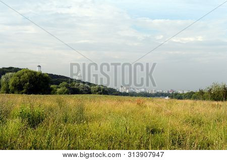 Moscow, Russia - July 14, 2018: Summer Day In The Moscow Imperial Estate Of Kolomenskoye