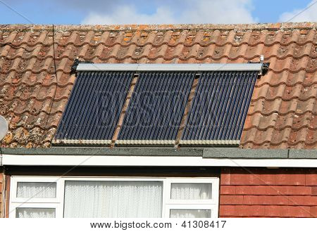 Solar-Photovoltaik-Module auf Dach