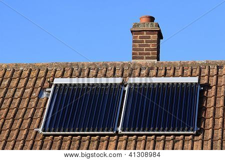 Solar-Warmwasser-Panel-array
