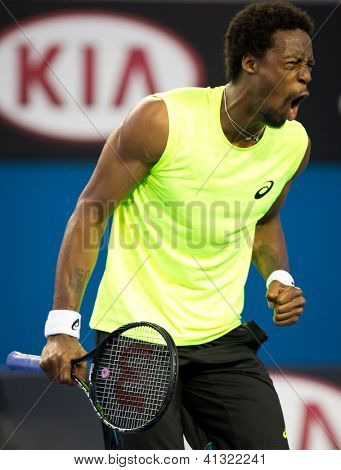 MELBOURNE - 15 januar: Gael Monfils af Frnce i sin første runde sejr over Alexandr Dolgopolov af Ukr